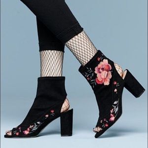 Anna Sui Loves INC Kayden Booties BNIB Sz 8.5